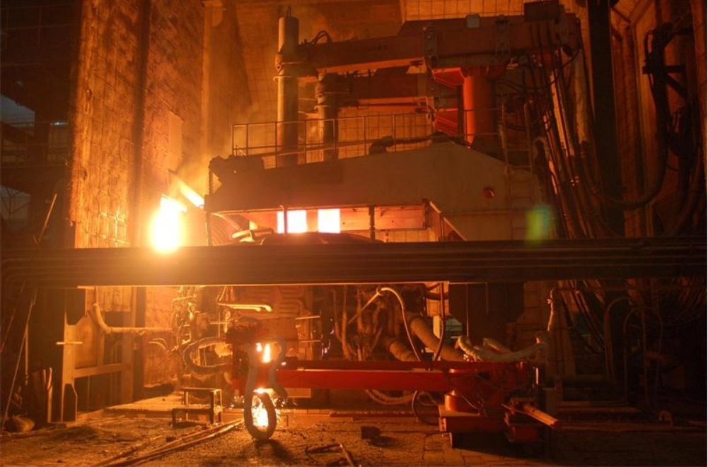 Steelmaking electric furnace: introduction to the advantages of the water-cooled furnace cover